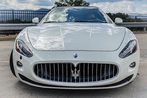 White 2013 Maserati GranTurismo Base