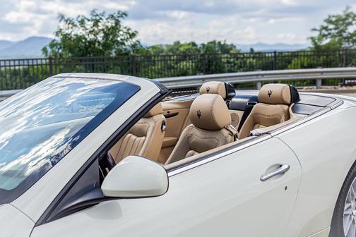 White 2013 Maserati GranTurismo Base