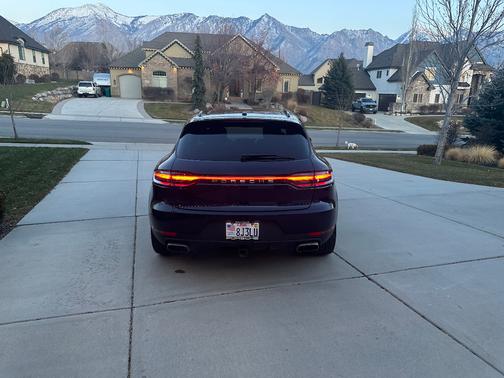 2020 Porsche Macan Macan