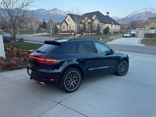 2020 Porsche Macan Macan