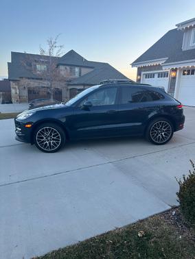 2020 Porsche Macan Macan