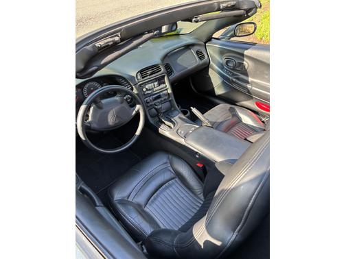 2004 Chevrolet Corvette Base