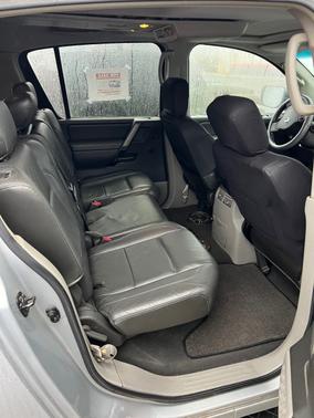 2004 Nissan Armada LE