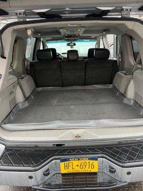 2004 Nissan Armada LE