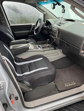 2004 Nissan Armada LE