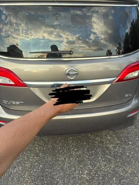 Gray 2015 Nissan Quest SL