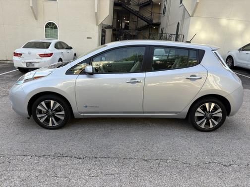 2017 Nissan Leaf SV