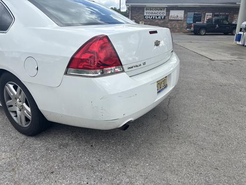 White 2015 Chevrolet Impala Limited LT