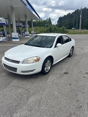 White 2015 Chevrolet Impala Limited LT