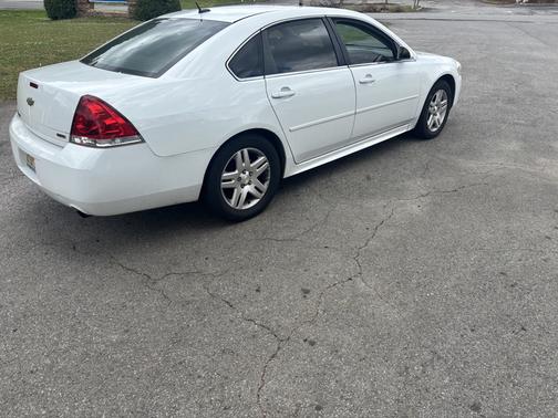 White 2015 Chevrolet Impala Limited LT