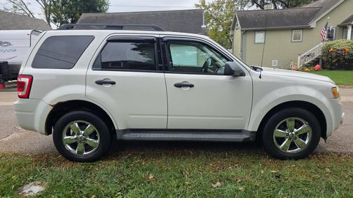 2009 Ford Escape XLT