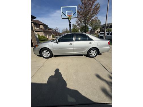 2002 Toyota Camry LE
