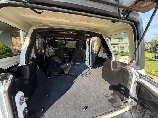 White 2019 Jeep Wrangler Unlimited Sport S