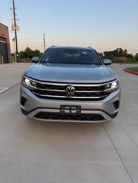 Silver 2020 Volkswagen Atlas Cross Sport 2.0T SE w/Technology