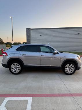 Silver 2020 Volkswagen Atlas Cross Sport 2.0T SE w/Technology