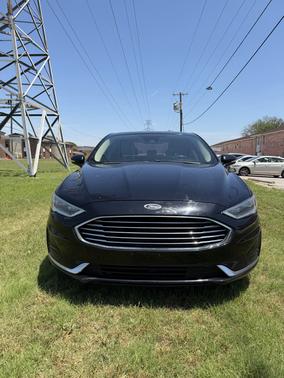Black 2019 Ford Fusion SEL