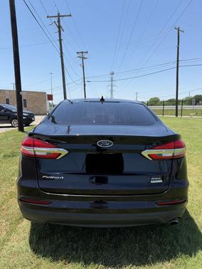 Black 2019 Ford Fusion SEL
