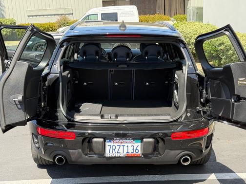Black 2016 MINI Clubman Cooper S