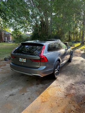 2017 Volvo V90 Cross Country T6