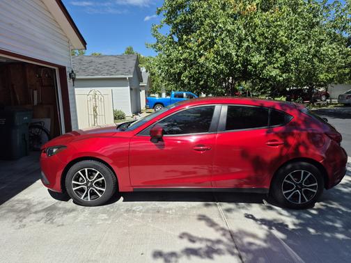 2015 Mazda Mazda3 i Sport