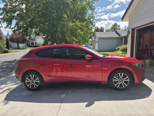 2015 Mazda Mazda3 i Sport