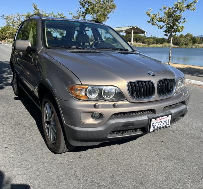 2004 BMW X5 3.0i