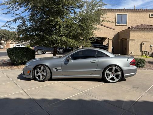 2011 Mercedes-Benz SL-Class SL 63 AMG