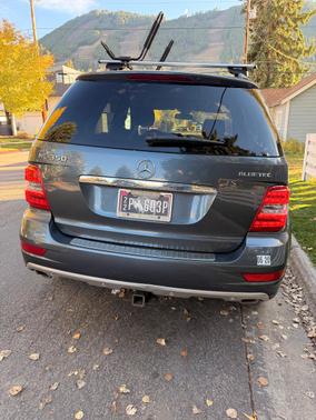 Gray 2011 Mercedes-Benz M-Class ML 350 BlueTEC