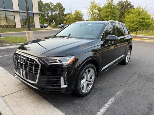 Black 2021 Audi Q7 55 Premium Plus