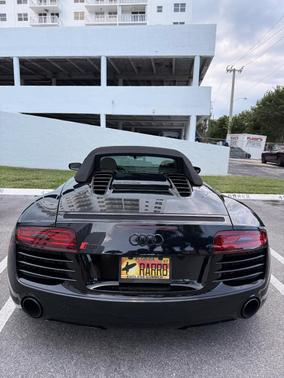 Black 2014 Audi R8 5.2