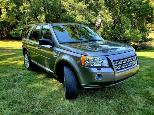 2009 Land Rover LR2 HSE