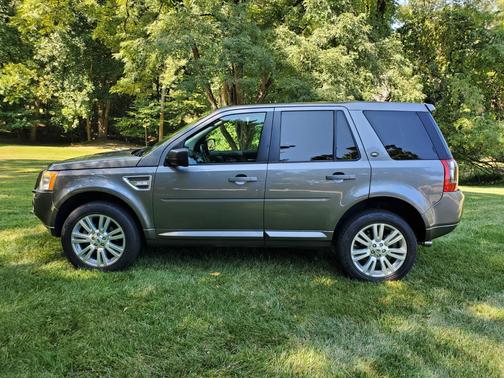 2009 Land Rover LR2 HSE