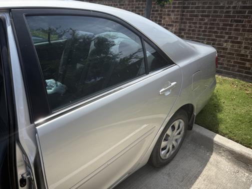 2006 Toyota Camry LE