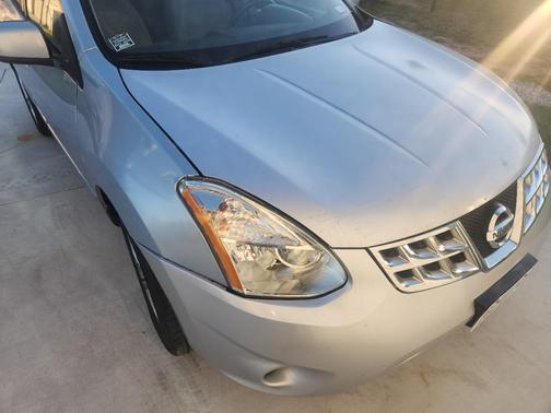 Gray 2012 Nissan Rogue SV