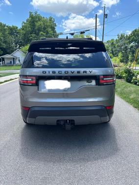 Gray 2017 Land Rover Discovery HSE