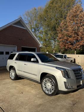 2019 Cadillac Escalade Platinum