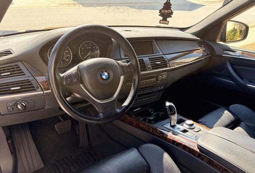 Black 2009 BMW X5 xDrive48i