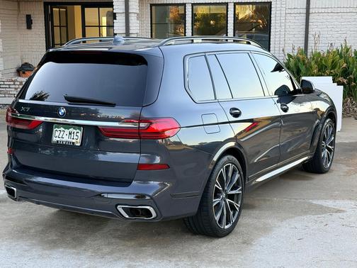 Blue 2019 BMW X7 xDrive50i