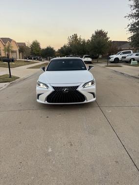 2025 Lexus ES 350 Base