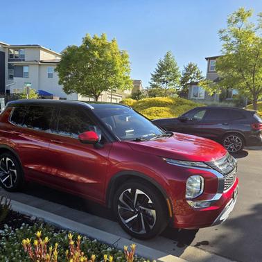 Red 2023 Mitsubishi Outlander SEL Black Edition