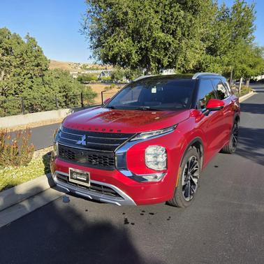 Red 2023 Mitsubishi Outlander SEL Black Edition