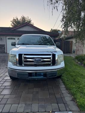 White 2010 Ford F-150 XLT SuperCab