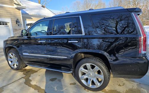 2017 Cadillac Escalade Premium Luxury