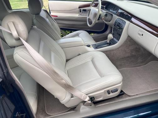 1996 Cadillac Eldorado Base