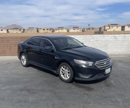 2014 Ford Taurus SE