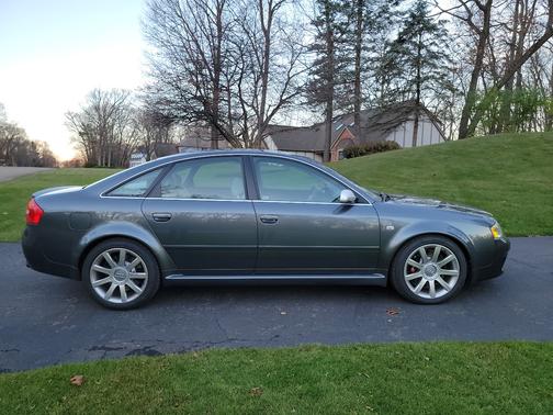 2003 Audi RS6 Base