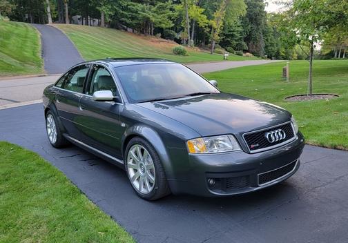 2003 Audi RS6 Base