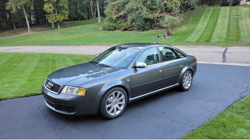 2003 Audi RS6 Base