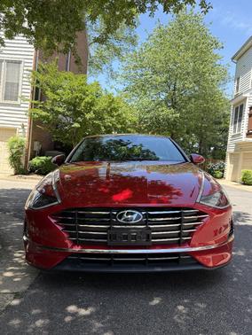 Red 2021 Hyundai SONATA SE