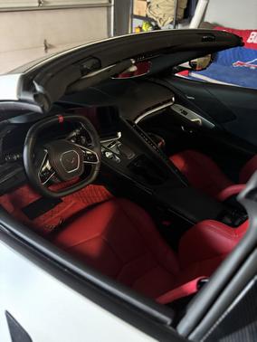 White 2025 Chevrolet Corvette Stingray w/1LT